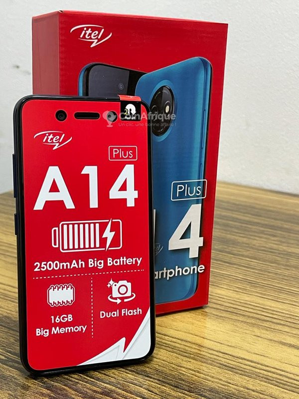 2 Go de RAM, 1 CPU, 25 Go SSD, rapide Assistance, Réseau privé, IPv6, ISO personnalisée