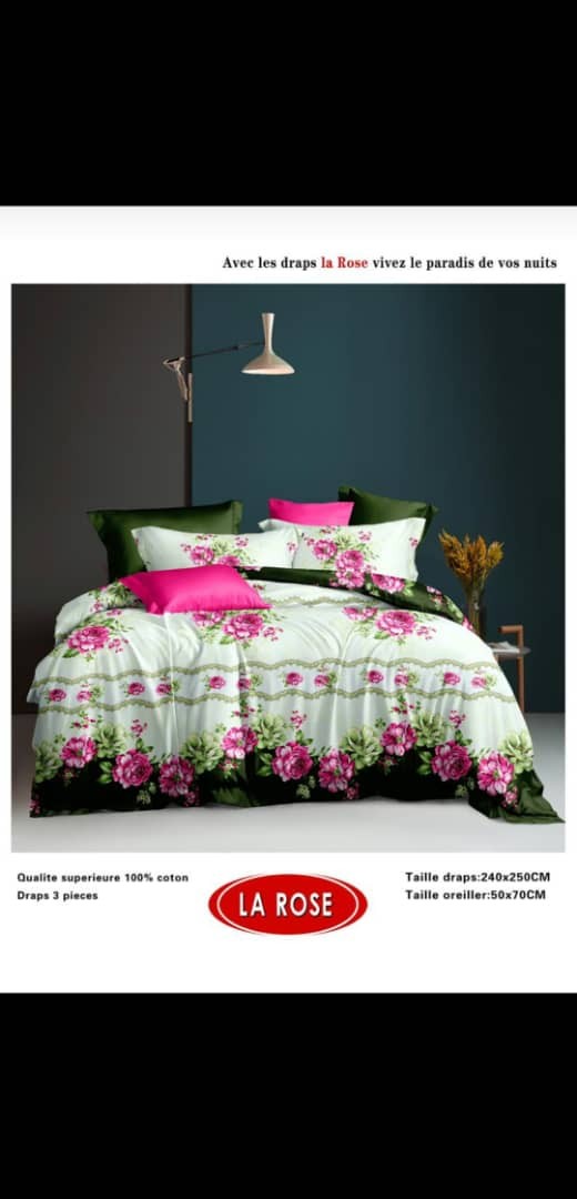 Lovely Bed sheet With Pillowcase.