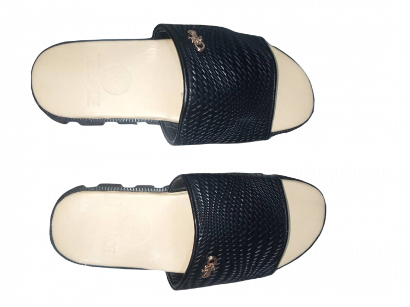 Palm Slippers - Black